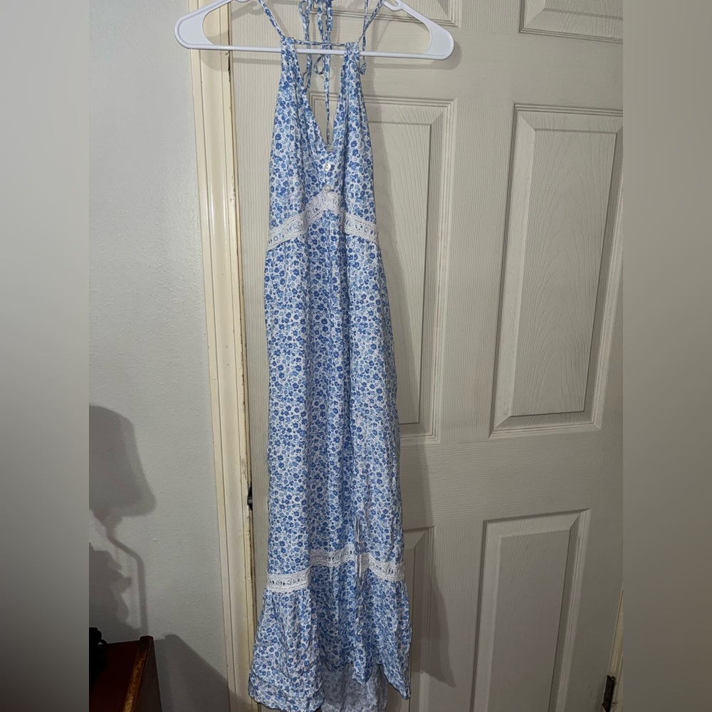Beautiful floral halter dress NEW!
